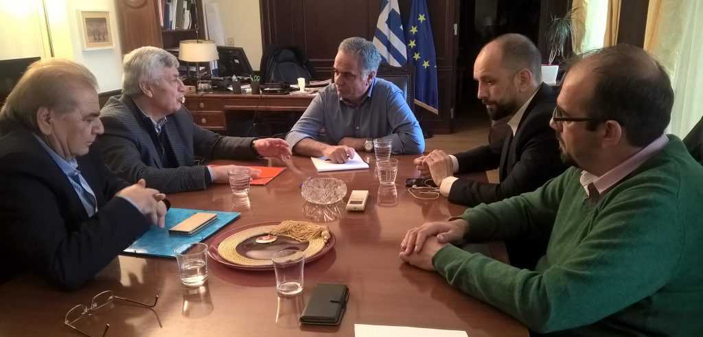Συνάντηση Σκουρλέτη με τους δημάρχους Πάργας και Πρέβεζας