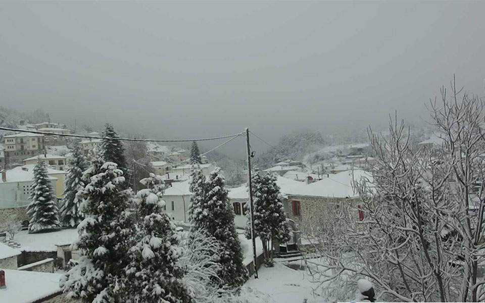 Στα λευκά έχει ντυθεί η Ήπειρος!!