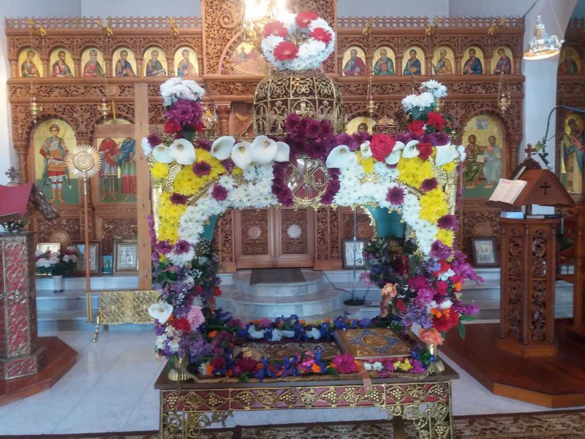 Λιτός και απλός ο στολισμός του Επιταφιου στο Βουβοπόταμος Πρέβεζας