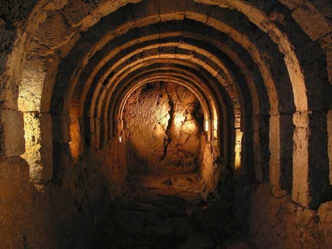 Μειωμένη από το 2020 η τιμή εισόδου στο Νεκρομαντείο!