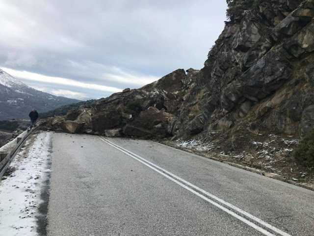 Μεγάλη κατολίσθιση στο Βοτονόσι -Κλειστή η παλιά Εθνική Οδός Ιωαννίνων-Τρικάλων -ΦΩΤΟΓΡΑΦΙΕΣ