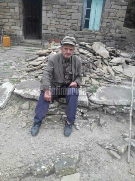 Θλίψη: Ο εξαθλιωμένος ηλικιωμένος από το χωριό του Τσίπρα! Δεν έχει έσοδα και περιμένει ένα επίδομα εδώ και 7 χρόνια!
