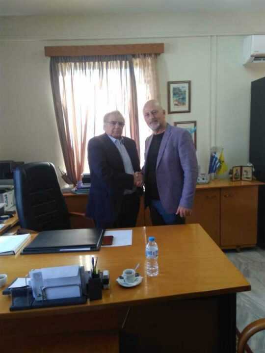 Ο ΔΗΜΑΡΧΟΣ ΠΑΡΓΑΣ ΑΝΤΩΝΗΣ ΝΑΣΤΑΣ  ΠΡΩΤΑΓΩΝΙΣΤΕΙ ΣΕ ΔΗΜΙΟΥΡΓΙΚΟΤΗΤΑ ΚΑΙ ΘΕΤΙΚΕΣ ΠΡΩΤΟΒΟΥΛΙΕΣ  ΚΑΙ  ΟΙ ΥΠΟΛΟΙΠΟΙ ΠΡΩΤΑΓΩΝΙΣΤΟΥΝ ΣΕ ΛΙΘΟΒΟΛΙΣΜΟ, ΜΙΚΡΟΨΥΧΙΑ ΚΑΙ  FACE NEWS!