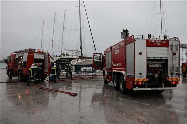 Μικρής έκτασης πυρκαγιά σε Ι/Φ σκάφος στην Πρέβεζα!