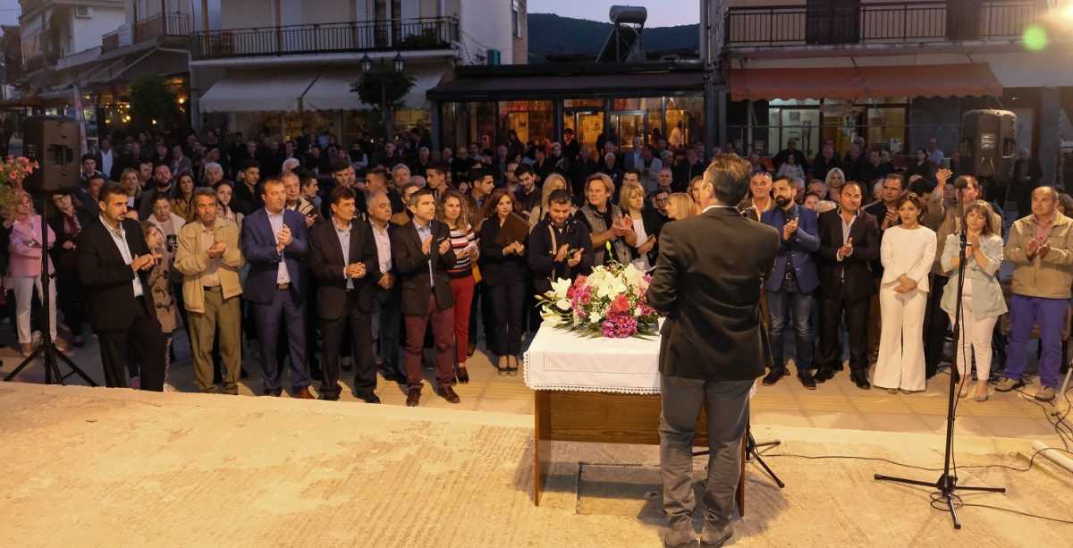 Πρωτόγνωρη για τα δεδομένα η συγκέντρωση στα εγκαίνια του γραφείου της ανεξάρτητης δημοτικής κίνησης ΝΕΟ ΞΕΚΙΝΗΜΑ