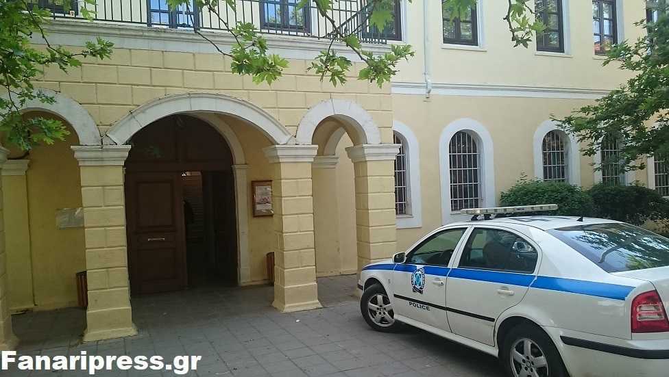 Πρόστιμο σe πασίγνωστη χορεύτρια που δάγκωσε αστυνομικό στην Πρέβεζα!!