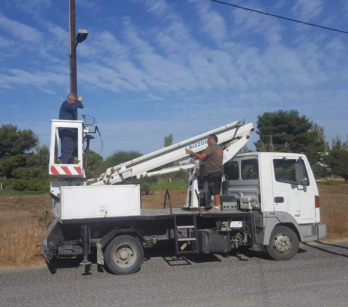 Εκτεταμένες εργασίες ηλεκτροφωτισμού σε δρόμους της Πρέβεζας