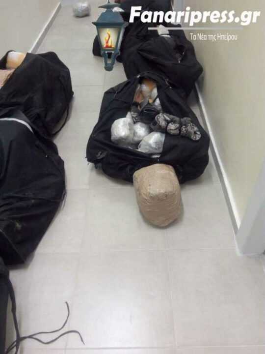 Συνελήφθησαν δύο αλλοδαποί σε δασική περιοχή στην Λεπτοκαρυά Θεσπρωτίας με πάνω 124 κιλά ακατέργαστη κάνναβη!!