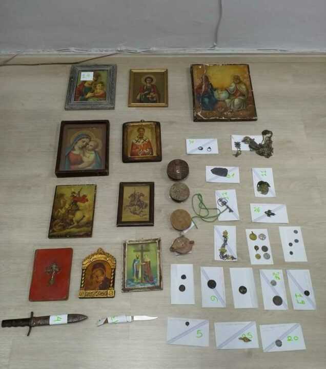 Ζευγάρι σατανιστών απο το χωριό Πέρδικα Θεσπρωτίας συνελήφθη με αρχαία