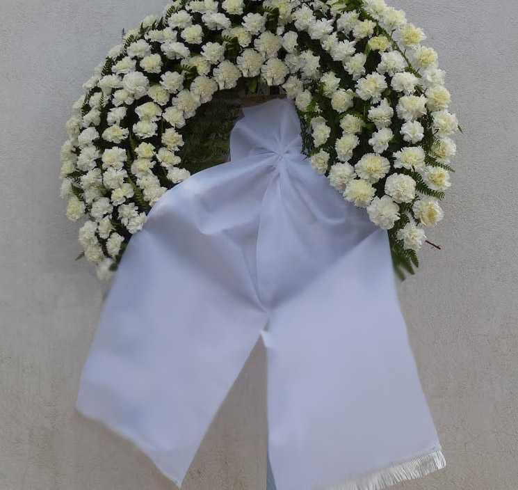 Το τελευταίο αντίο είπαν συγγενείς και φίλοι στον 48χρονο επιχειρηματία Χάρη Νάκο.