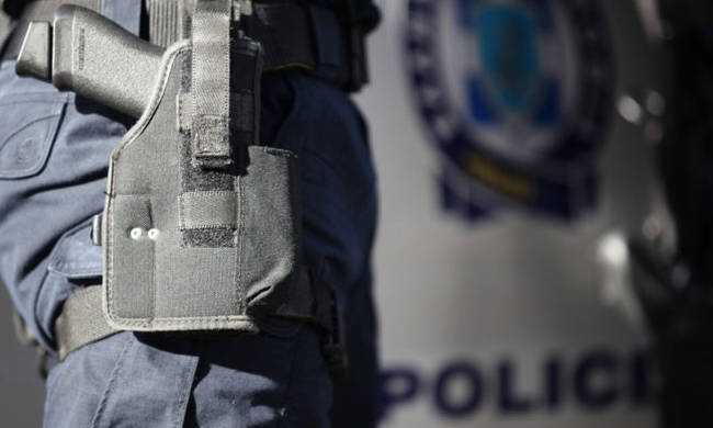 Ηγουμενίτσα: Σπείρα εξαπατούσε πολίτες της ΕΕ αποσπώντας χρήματα