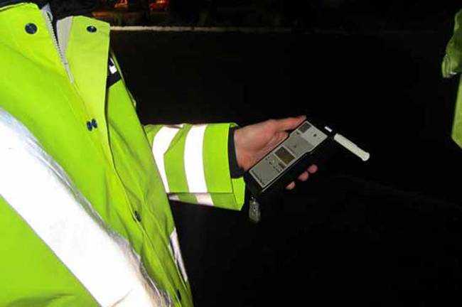 Συνελήφθη 53χρονος στην Πρέβεζα τύφλα στο μεθύσι!!