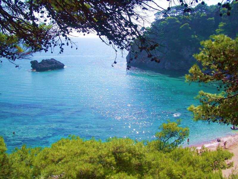 Μικρές γραφικές ακτές σε Πάργα, Σύβοτα, και Ηγουμενίτσα δίνουν ανάσες δροσιάς στον επισκέπτη που θα τις ανακαλύψει!!