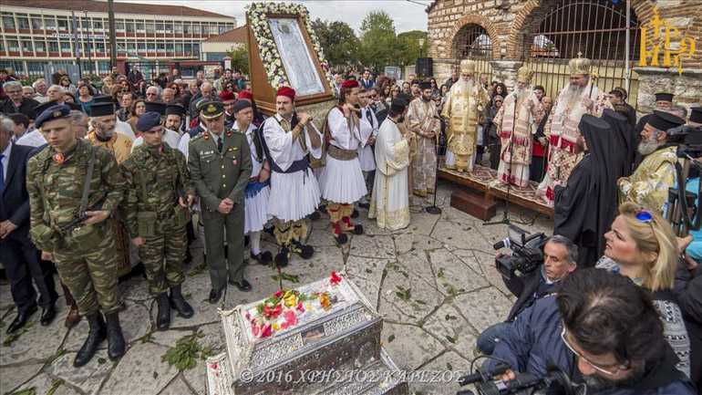 Άκυρα τα σχέδια των Αρτινών για τετραήμερη αργία – Κλειστά τα καταστήματα το πρωί, λόγω της λιτανείας, ανοιχτά το απόγευμα!