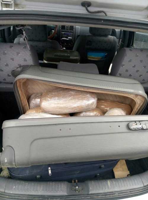 Γιάννενα: Μετέφερε με Ι.Χ. 51 κιλά κάνναβης