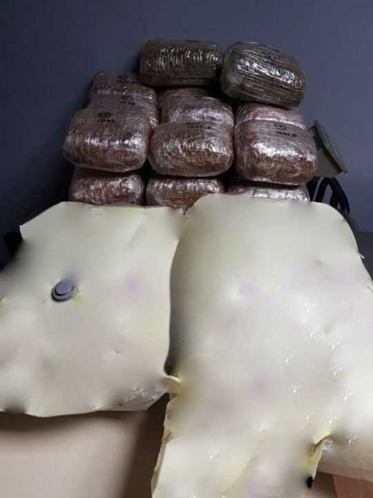 48 κιλά ακατέργαστης κάνναβης εντοπίστηκαν και κατασχέθηκαν μέσα σε Ι.Χ.Ε. αυτοκίνητο στην περιοχή της Πλαγιάς Ιωαννίνων