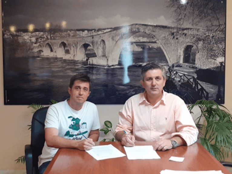 Υπεγράφη η σύμβαση και ξεκινούν οι αναπλάσεις σε Αγία Θεοδώρα και Ροδαυγή