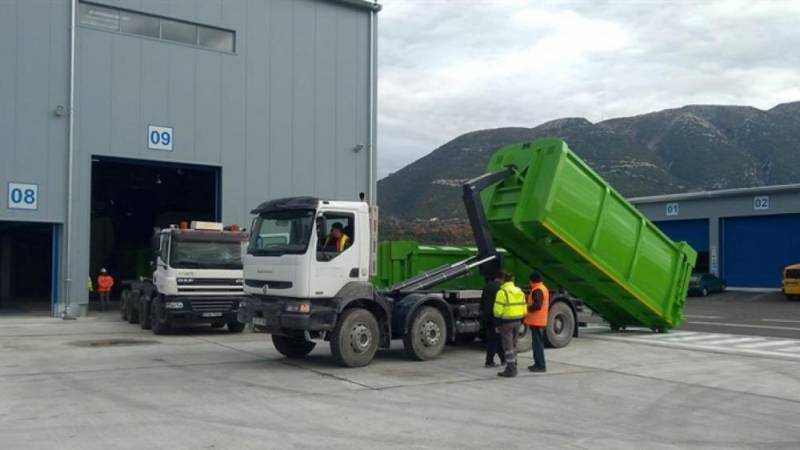 «Γρίφος» η μεταφορά απορριμμάτων  από Λευκάδα – Κέρκυρα στην Ήπειρο!