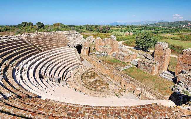 Συνεχείς οι παρεμβάσεις για την προστασία, συντήρηση και αποκατάσταση του Μεγάλου Θεάτρου της Αρχαίας Νικόπολης