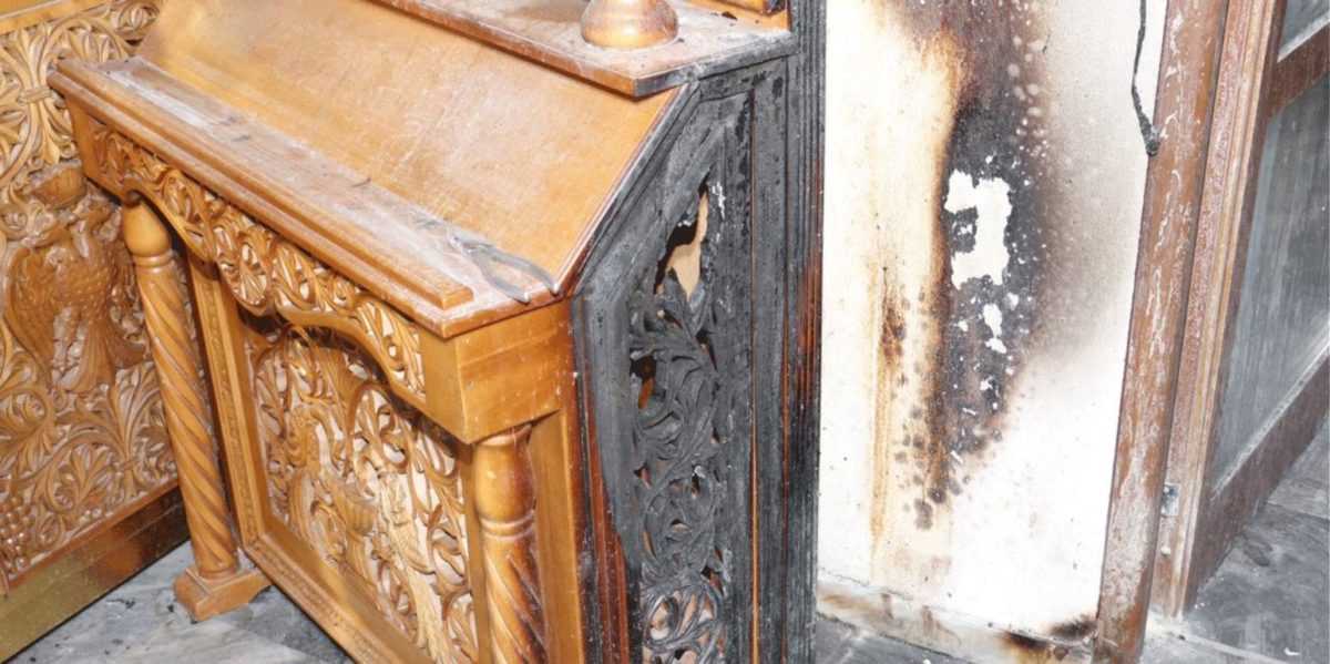 Δεν σημειώθηκαν ζημιές από την φωτιά που ξέσπασε χθες στον ιερό ναό Αγίου Μάρκου, στην Άρτα.