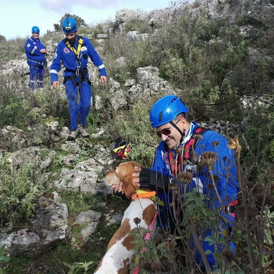 Διάσωση σκύλου στην Βαλανιδούσσα (Μποντάρι) από την ΛΕΚ Πρέβεζας