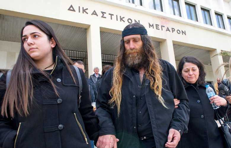 Βαγγέλης Γιακουμάκης: Στο εδώλιο ο πατέρας του αδικοχαμένου σπουδαστή. Η μήνυση του πρώην διευθυντή της Γαλακτοκομικής Σχολής