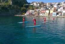 Δια θαλάσσης ήρθε και φέτος ο Αϊ Βασίλης στην Πάργα