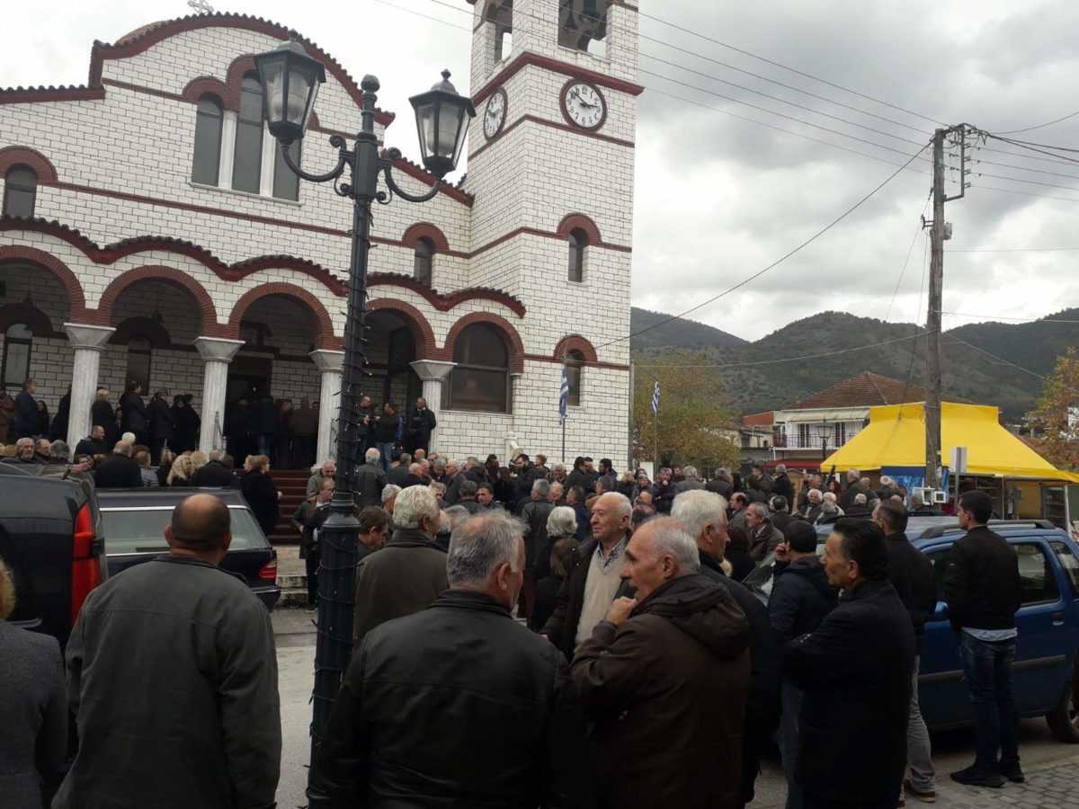 Καναλάκι: Πλήθος κόσμου είπε το τελευταίο αντίο στον Σπύρο Λιάτση