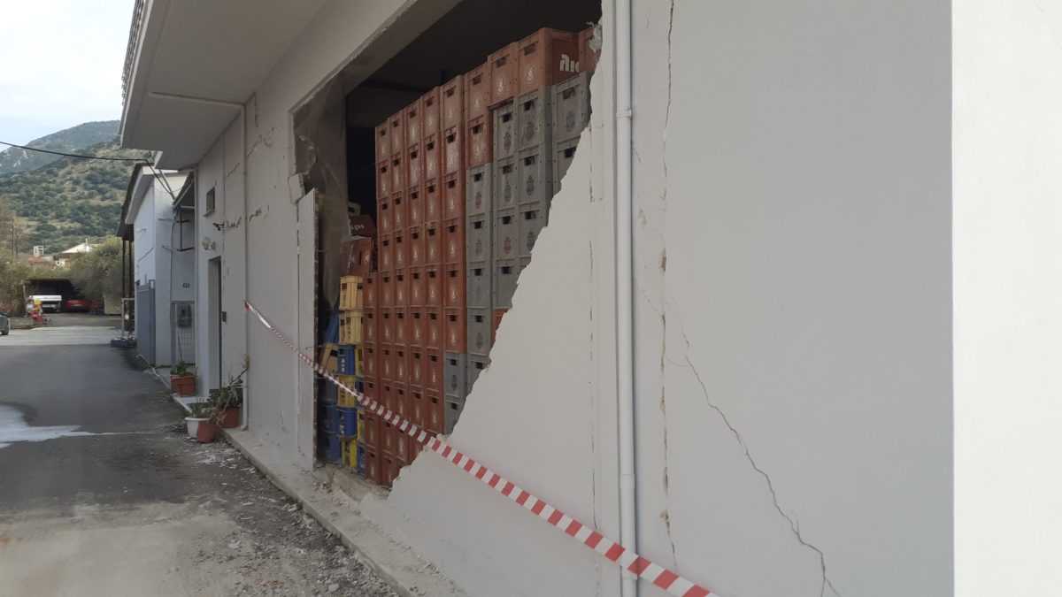 Δήμος Πάργας – Τουλάχιστον 100 σπίτια μέχρι στιγμής έχουν χαρακτηριστεί επικίνδυνα και μη κατοικήσιμα.