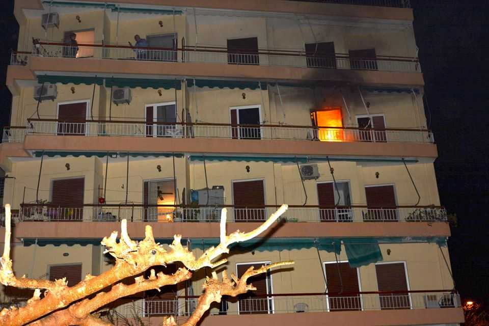 Φωτιά σε διαμέρισμα πολυκατοικίας στην Πρέβεζα