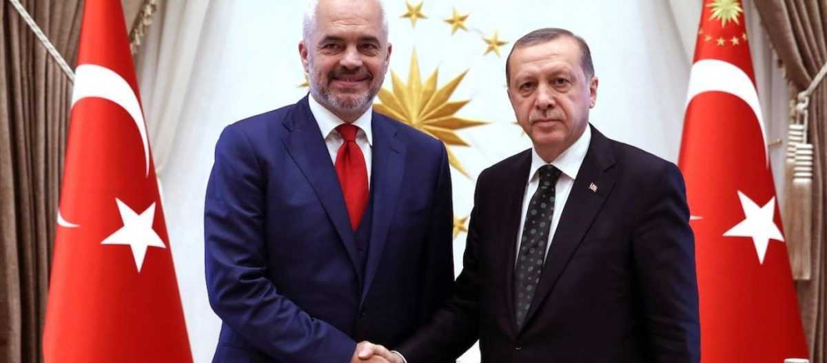 Στα ελληνο-αλβανικά σύνορα (κοντά στην Ήπειρο) εγκαθιστά τους 30.000 «πρόσφυγες» η Τουρκία εκμεταλλευόμενη την αμηχανία Ευρώπης και Ελλάδος