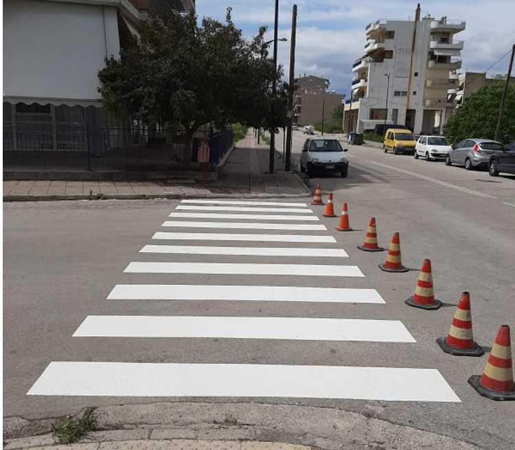 Διαγραμμίσεις διαβάσεων πεζών από τον Δήμο Αρταίων – Έμφαση στους δρόμους γύρω από τα σχολεία.