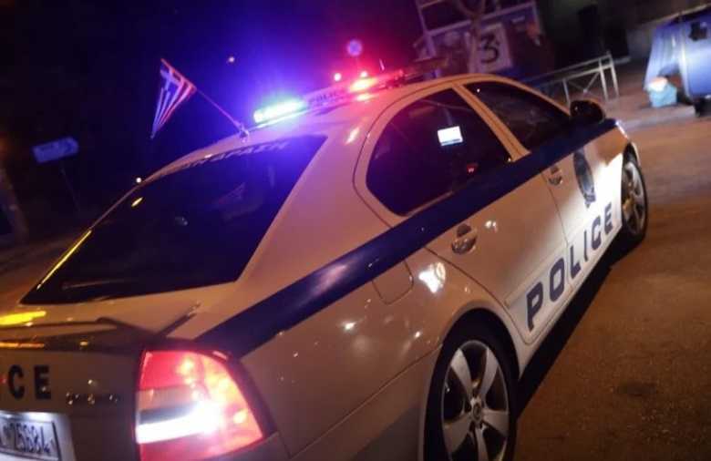 Ιωάννινα: Κλέφτες μπούκαραν σε καφετέρια και έκλεψαν λεφτά και αλκοολούχα ποτά.