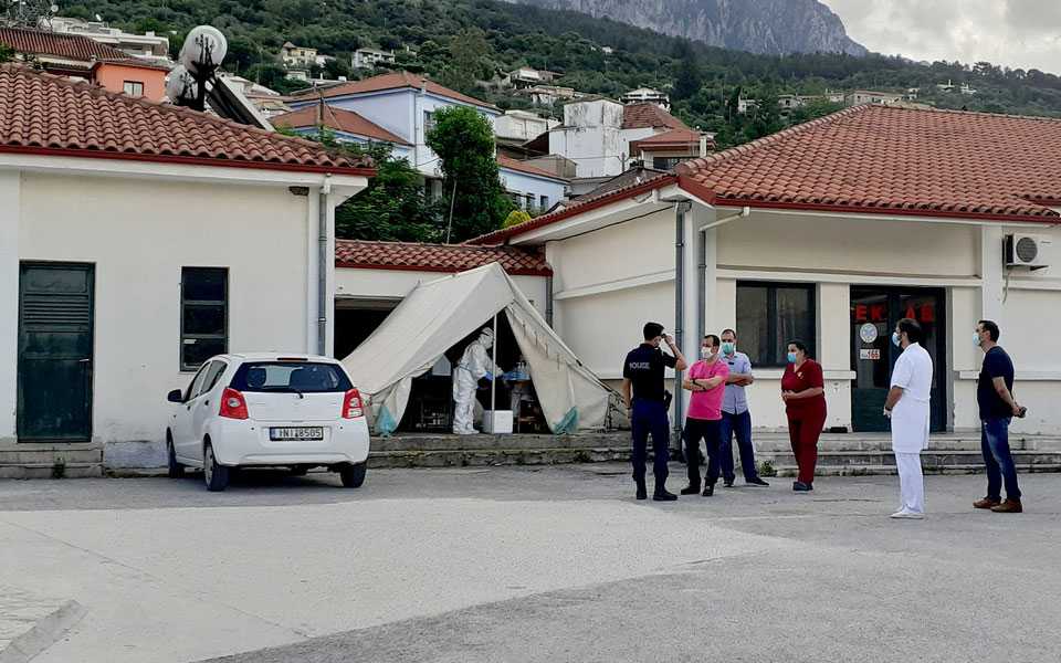 Κλιμάκιο του ΕΟΔΥ ξεκίνησε εντατικούς ελέγχους στην Παραμυθιά – Ξεκινά έλεγχος και στις 33 κοινότητες του δήμου Σουλίου