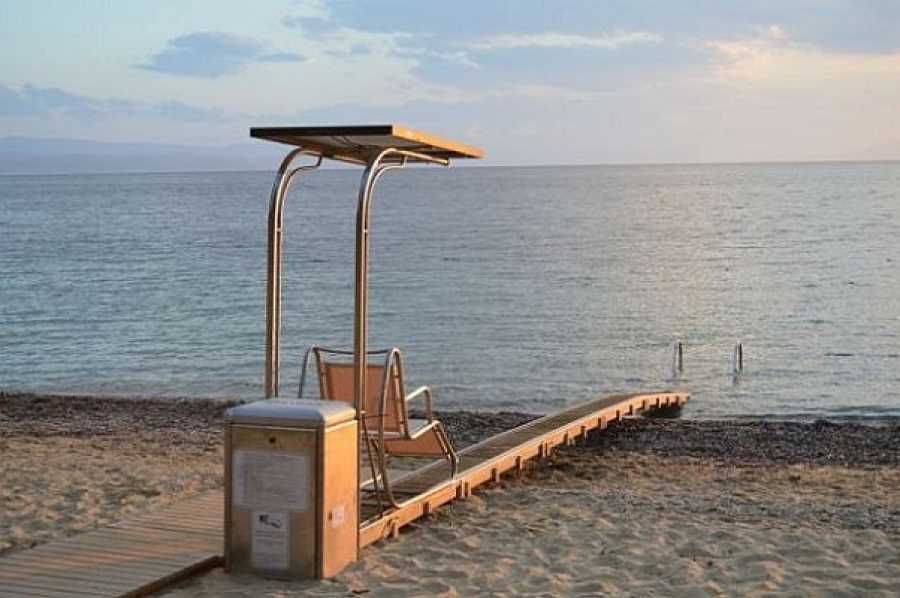 Θαλάσσιες ράμπες αναπήρων σε 4 πολυσύχναστες παραλίες τοποθέτησε ο Δήμος Ηγουμενίτσας