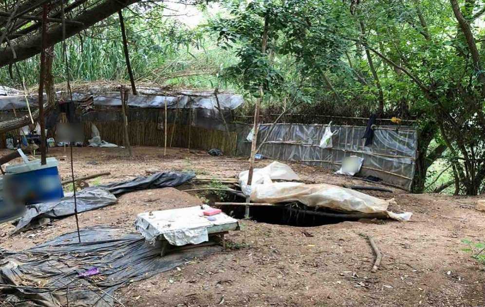 Οργάνωση και εξοπλισμό που θυμίζει τα καρτέλ ναρκωτικών της λατινικής Αμερικής στο Λούρο Πρέβεζας 