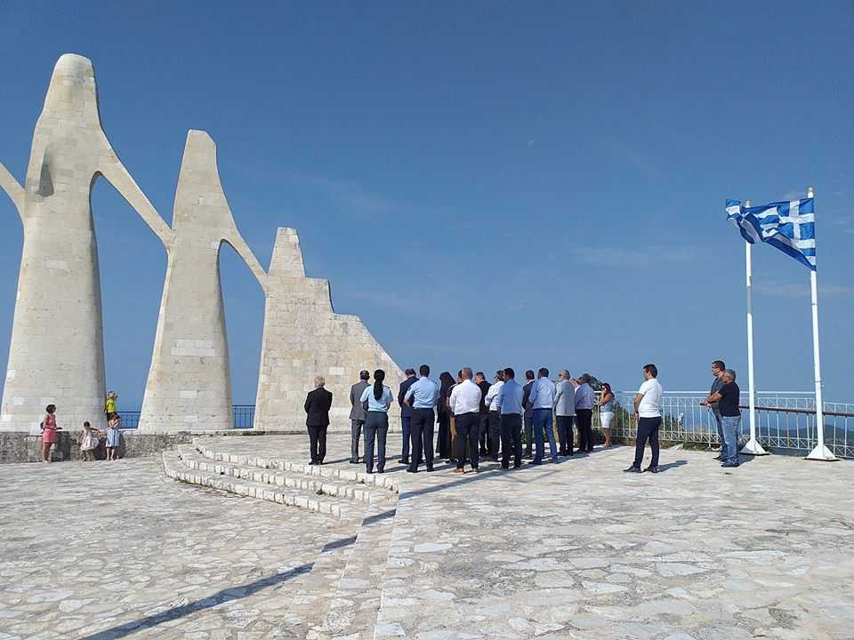 Πραγματοποιήθηκαν οι εκδηλώσεις μνήμης και τιμής στις γυναίκες του Σουλίου στον Ιερό Βράχο του Ζαλόγγου