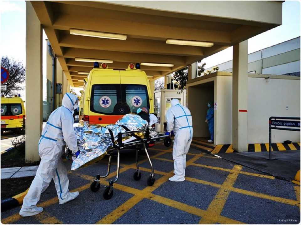 Ήρθε από την Αλβανία με βαριά συμπτώματα κοροναϊού και νοσηλεύεται στο Πανεπιστημιακό Νοσοκομείο Ιωαννίνων