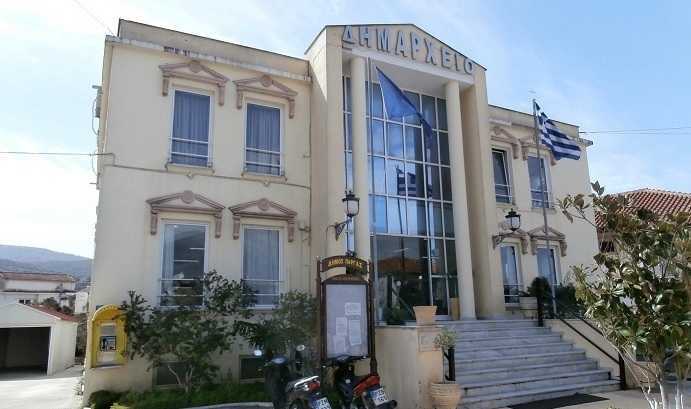 Έκτακτο: Θετικός στον κορονοϊό συγγενής υπαλλήλου του Δήμου Πάργας – Σφραγίστηκε το Δημαρχείο!