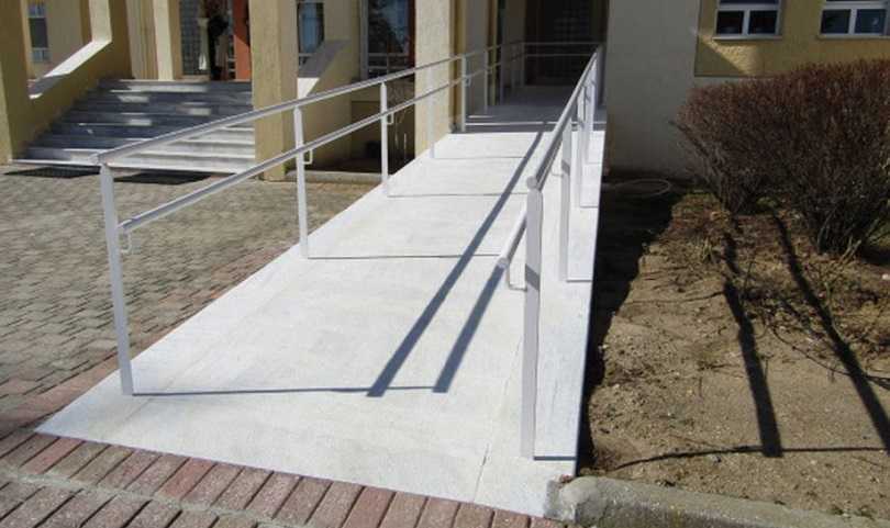 Εντάχθηκε στο “Φιλόδημος ΙΙ” η κατασκευή ραμπών και WC για ΑΜΕΑ σε σχολικές μονάδες του Δήμου Πρέβεζας