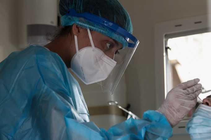 Κορωνοϊός στην Ήπειρο: 13 κρούσματα στα Γιάννενα 2 στην Πρέβεζα και 1 στην Άρτα – Στους 500 οι νεκροί στη χώρα μας