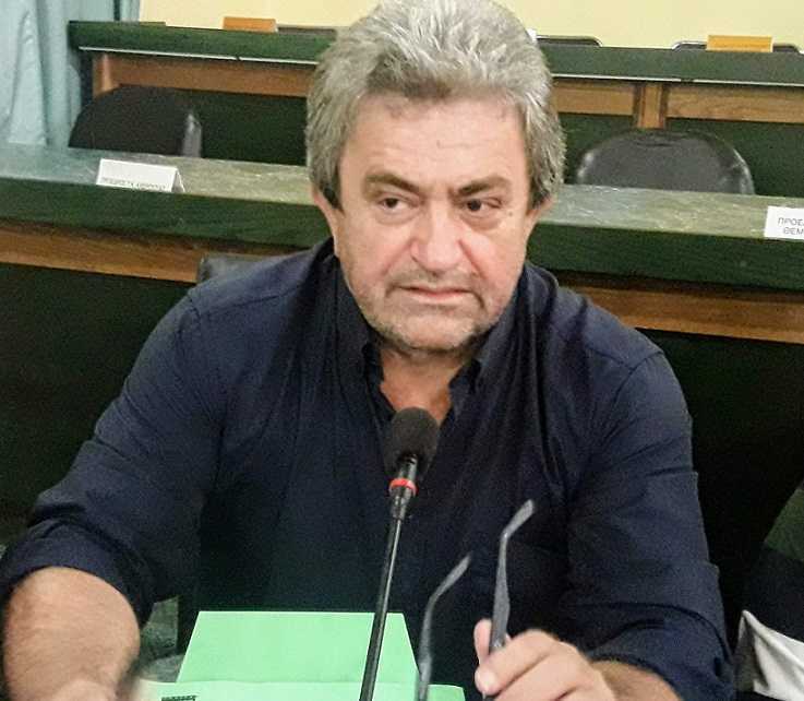 Φώτης Νάκιας: Ερωτήσεις προς το Δήμαρχο για το Ειδικό ποσοστό εισαγωγής στην Τριτοβάθμια Εκπαίδευση σεισμόπληκτων μαθητών του Δήμου Πάργας, και την λειτουργία του καταστήματος της Εθνικής τράπεζας Καναλλακίου.