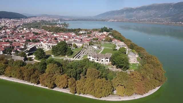 Ιωάννινα: Στο «τούνελ» της πανδημίας από σήμερα