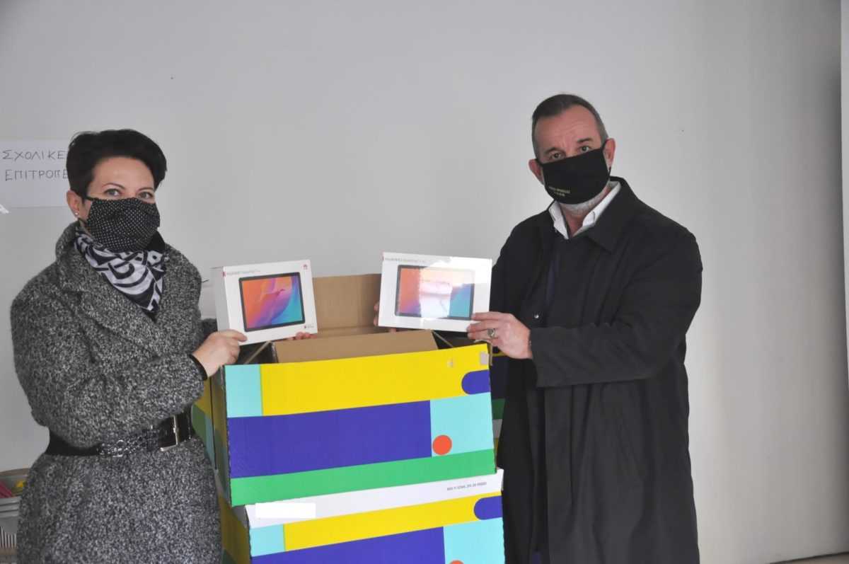 Έφτασαν στο Δήμο Πρέβεζας τα πρώτα 200 tablet  που θα καλύψουν ανάγκες των σχολείων  Α’θμιας και  Β’θμιας  Εκπαίδευσης