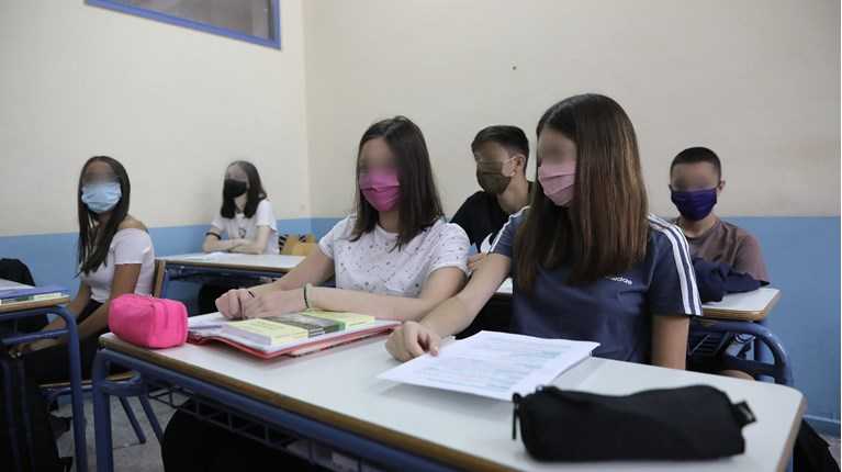 Σήμερα αποφασίζουν οι ειδικοί για Γυμνάσια και Λύκεια – Από Μάρτιο η εστίαση