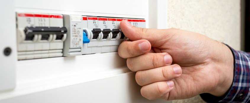 Τι θα συμβεί αν ξεχάσετε ανοιχτό το θερμοσίφωνα: Μύθοι και αλήθειες