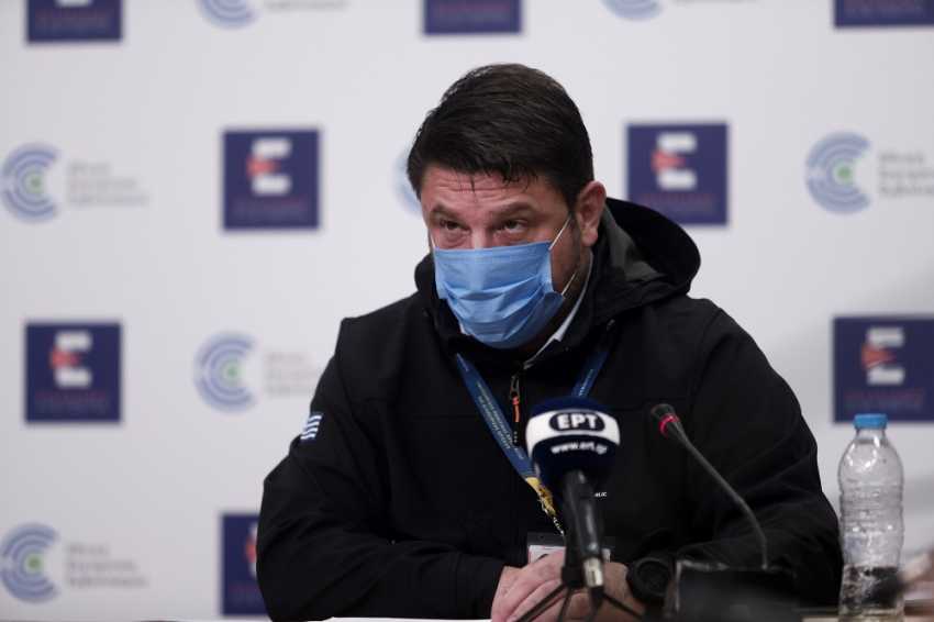 Lockdown: Χωρίζεται ξανά στα δύο η Ελλάδα – Όλα τα νέα μέτρα που ανακοίνωσε ο Χαρδαλιάς