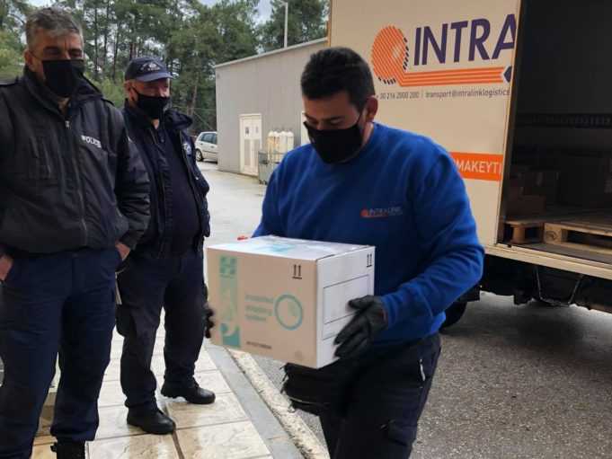 Θεσπρωτία: Με αστυνομική συνοδεία έφτασαν τα εμβόλια στο Νοσοκομείο Φιλιατών