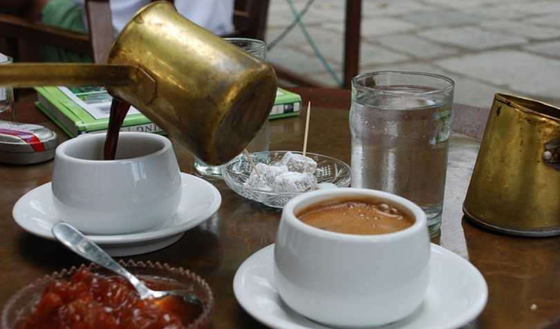 Πρόστιμο και αναστολή λειτουργίας σε καφετέρια των Ιωαννίνων που εξυπηρετούσε πελάτες