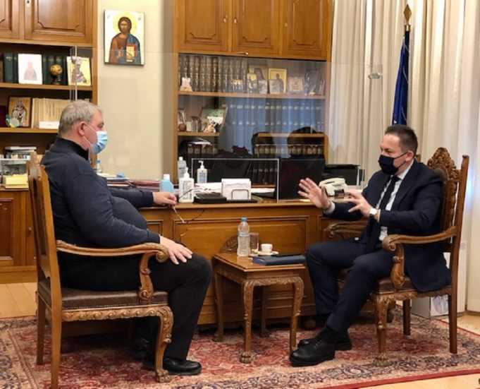 Συνάντηση περιφερειάρχη με αναπληρωτή υπουργό Εσωτερικών Στ. Πέτσα